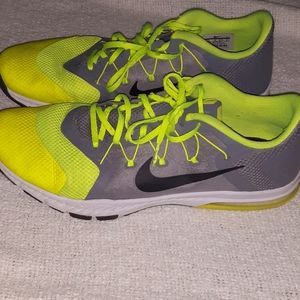 NIKE Zoom Grey Volt Cross Training Sneakers Men's 13